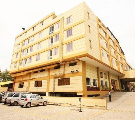 Hotel Pai Vista Mysore Esterno foto