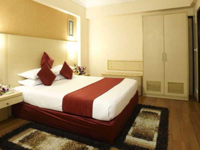 Hotel Pai Vista Mysore Esterno foto