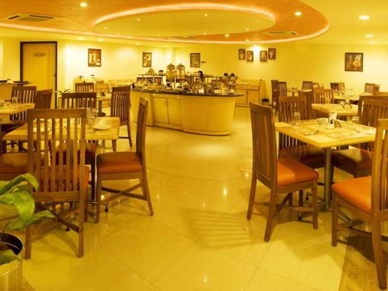 Hotel Pai Vista Mysore Esterno foto