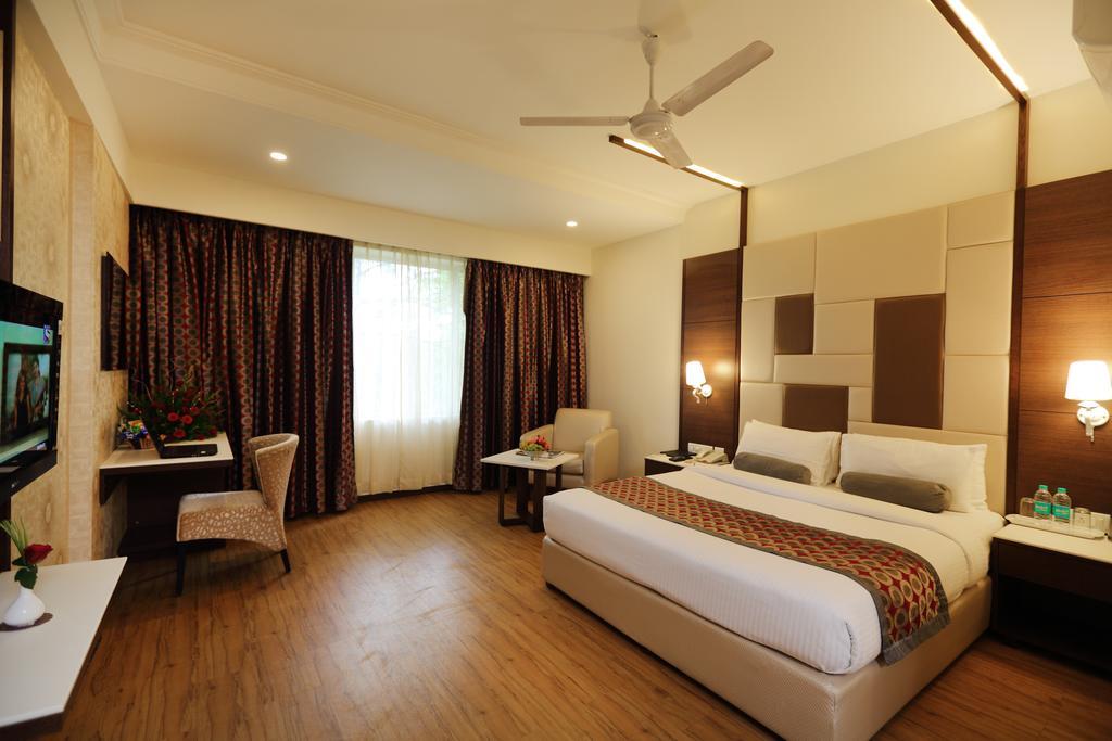 Hotel Pai Vista Mysore Esterno foto