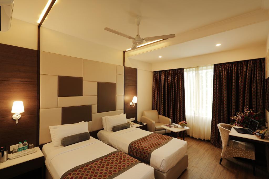 Hotel Pai Vista Mysore Esterno foto